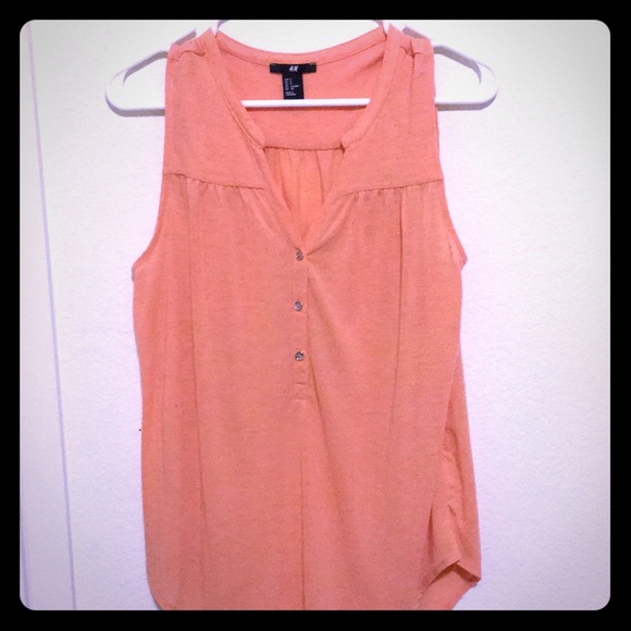H&M Tops - H&M Light Orange sleeveless top